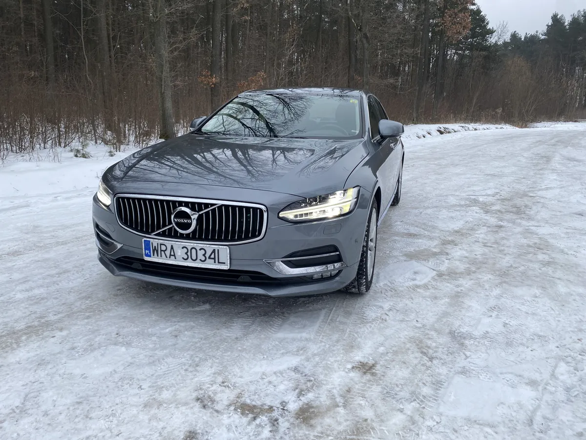 Volvo S90
