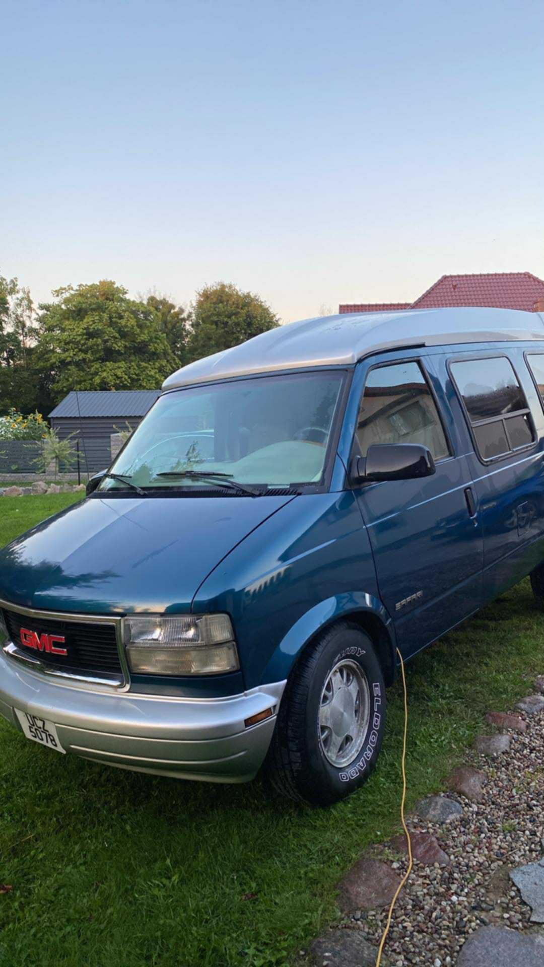 GMC  Safari